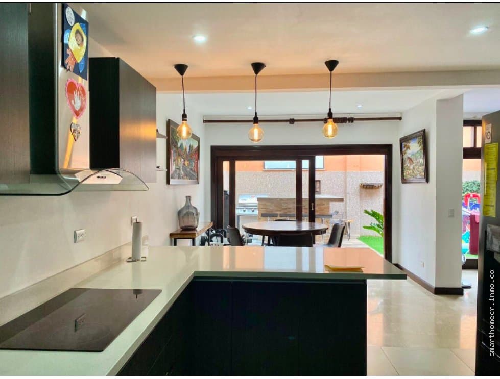 Se vende casa en condominio escazu, san rafael