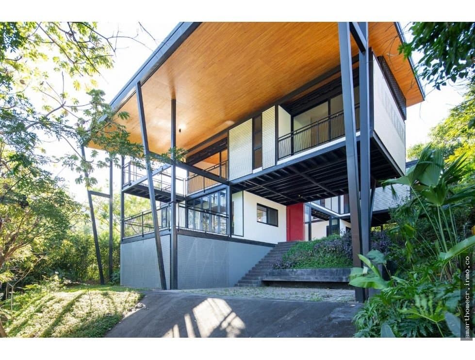 Se alquila y se vende casa contemporanea en santa ana