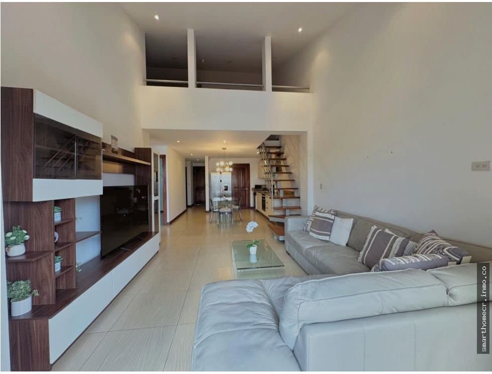 Alquiler de apartamento amueblado en vía nova