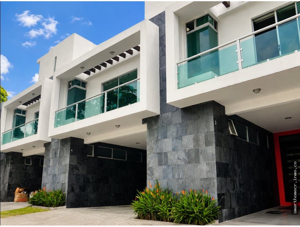 Alquiler de casa en condominio vista del rio, trejos montealegre