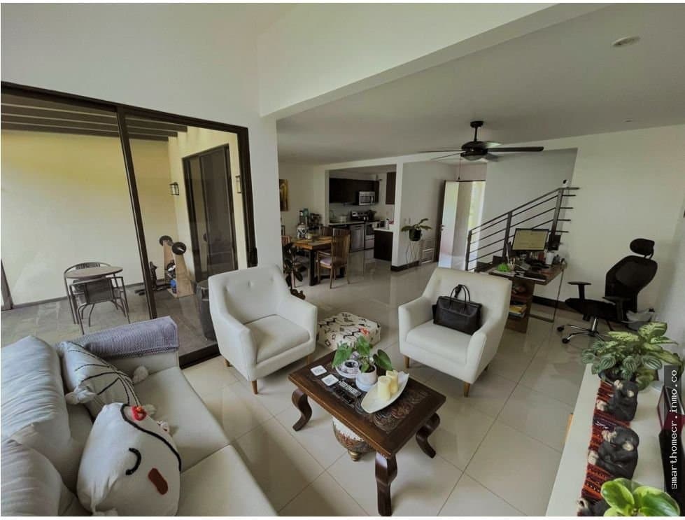 Alquiler de casa en condominio - santa ana