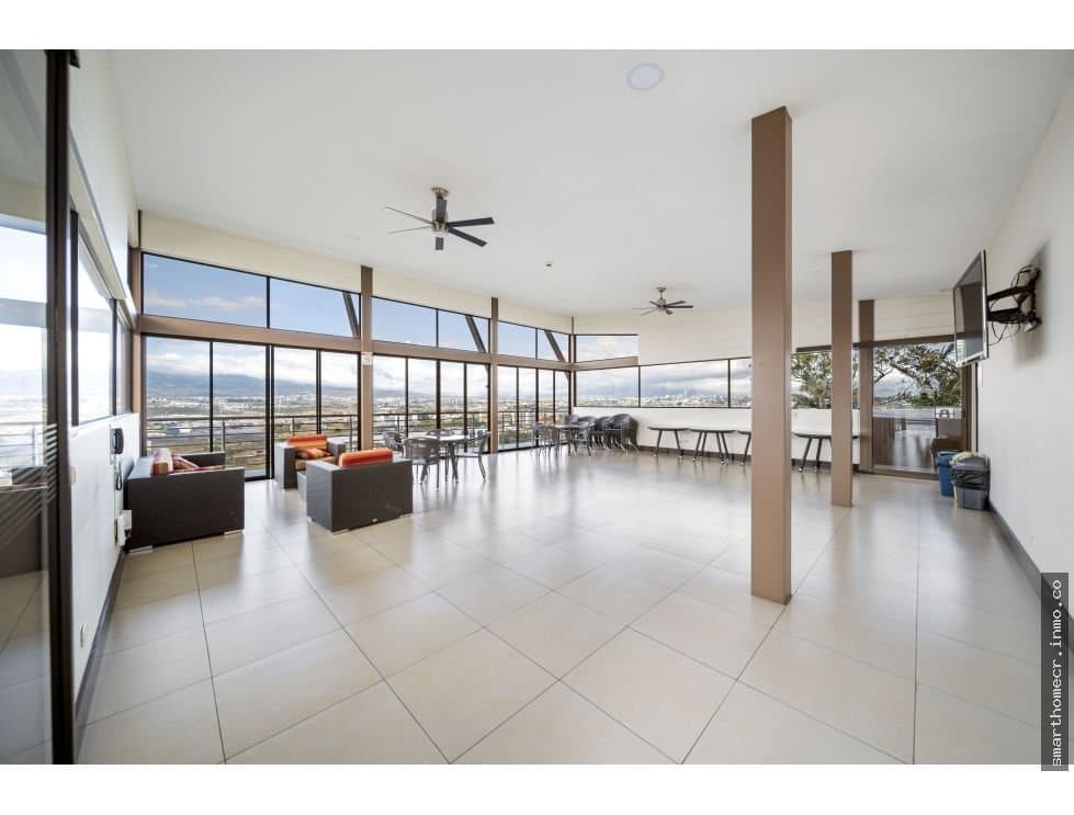 Venta de casa remodelada en cerro alto, escazú