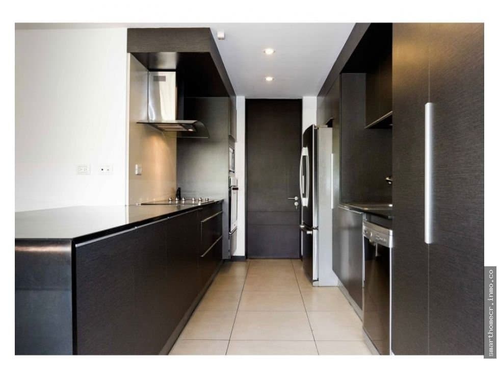 Venta de casa en condominio santa ana