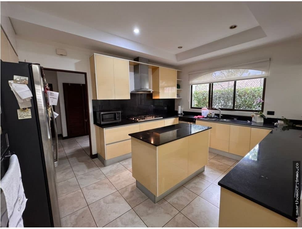Alquiler o venta de casa en condominio área de valle del sol