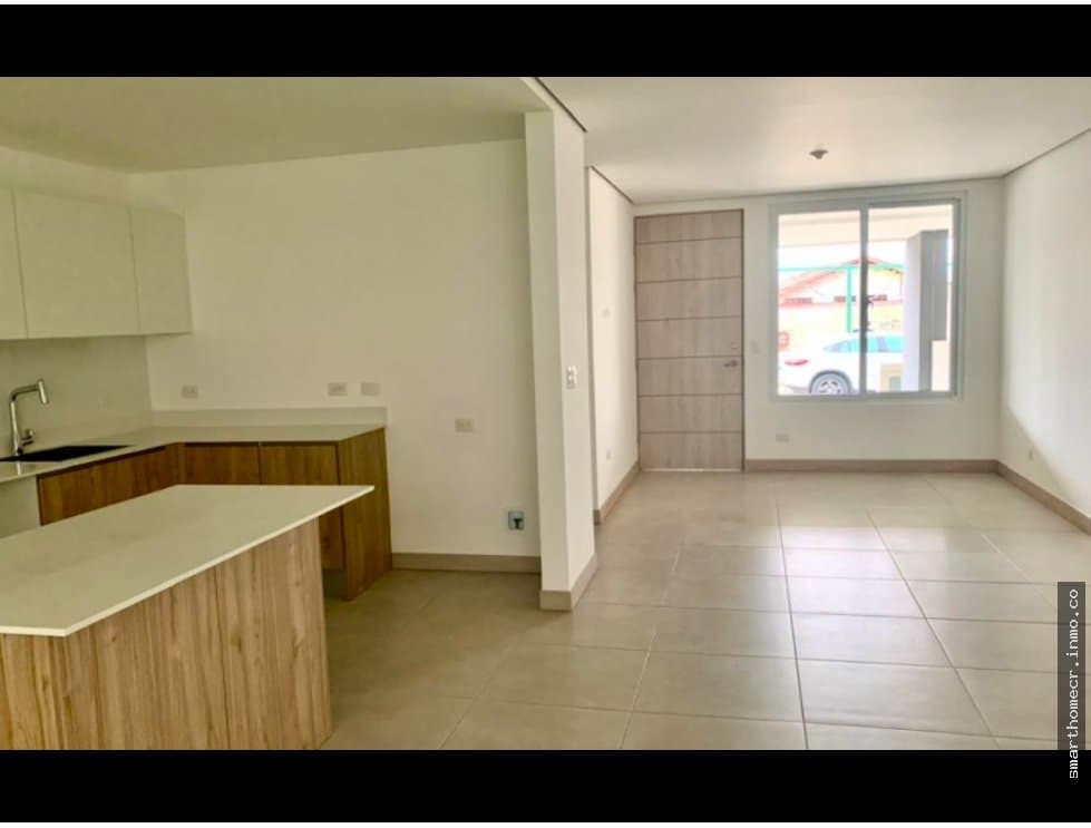 Alquiler de casa en san antonio de escazú