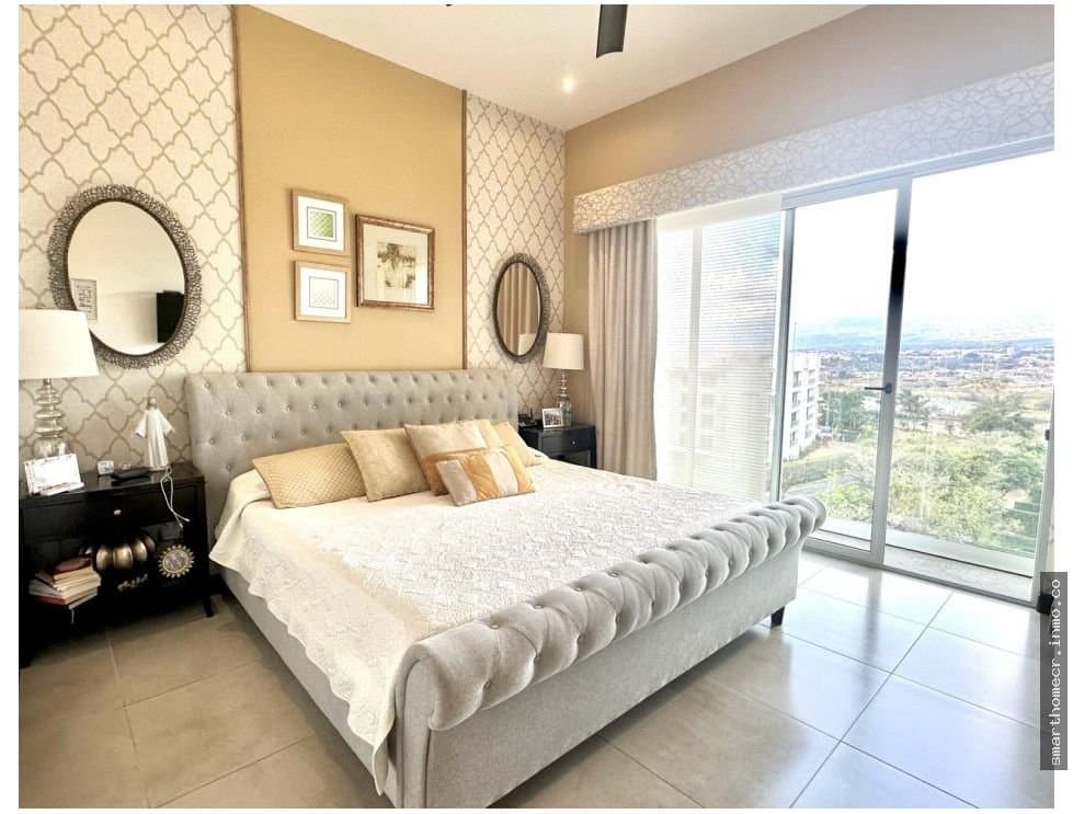 Venta y alquiler de penthouse en condominio dukana