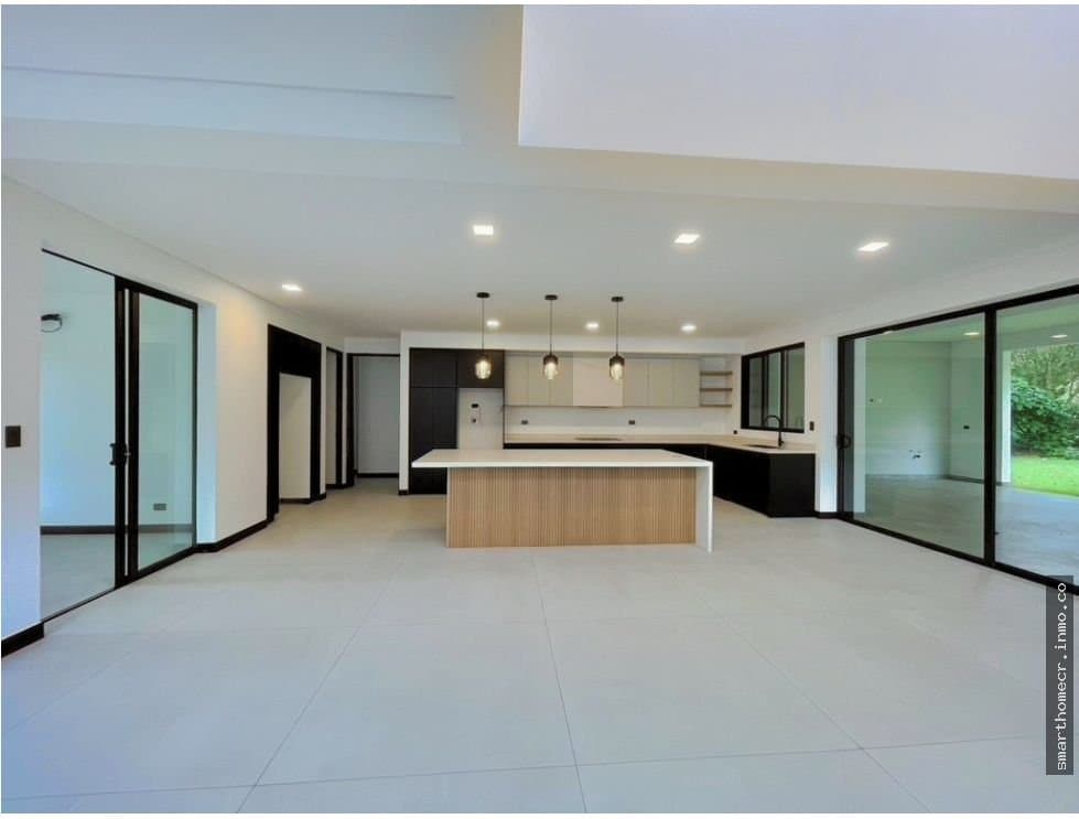 Venta de casa en condominio - la guácima rebajada!!