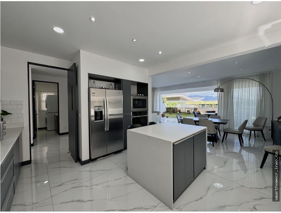 Alquiler/venta de casa nueva en guachipelin