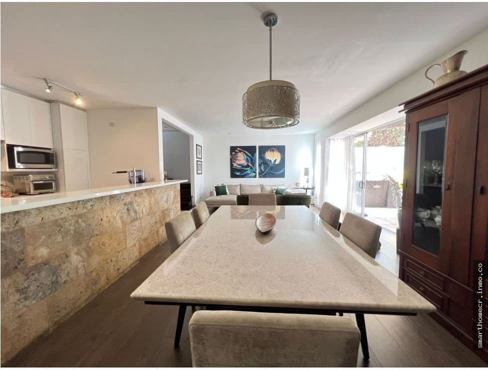 Se alquila casa en condominio, santa ana centro
