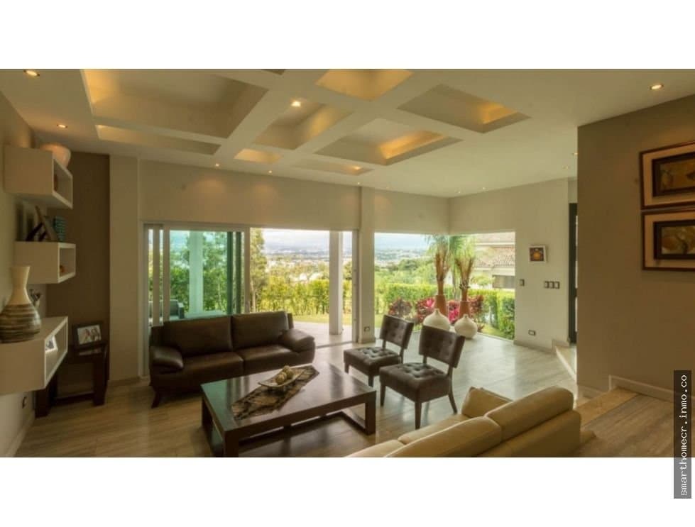 Venta de casa en cerro alto, escazú