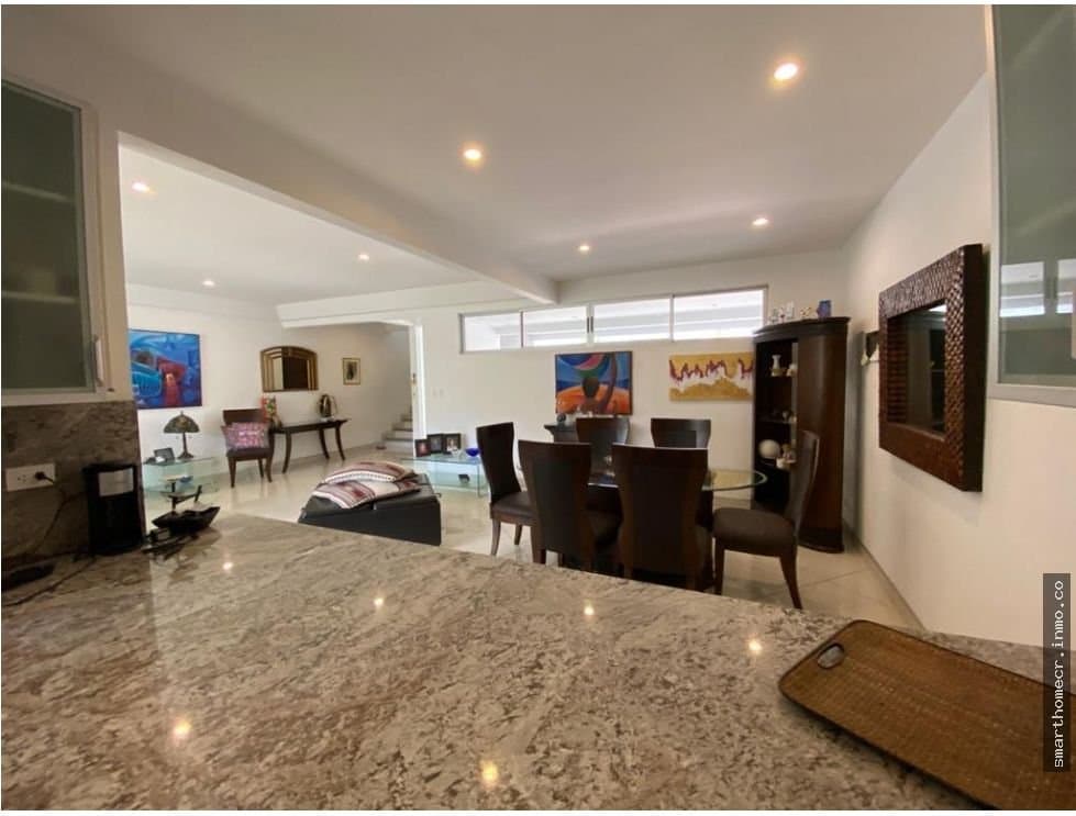 Se alquila / se vende casa en condominio san rafael, escazú