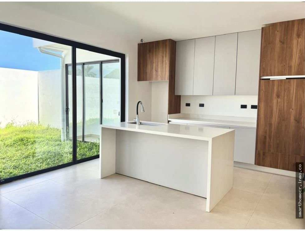 Venta de casa en condominio en guachipelín, escazú