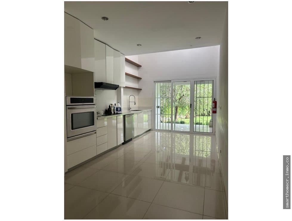 Se vende casa en residencial valle del sol, santa ana