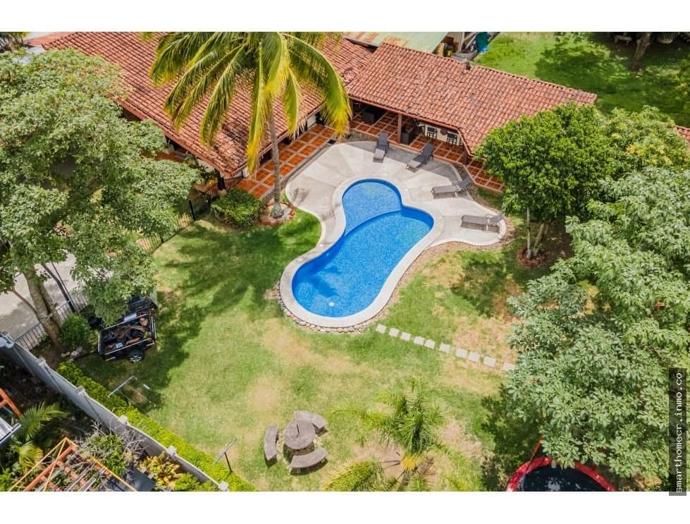 Se vende casa independiente de una planta estilo hacienda