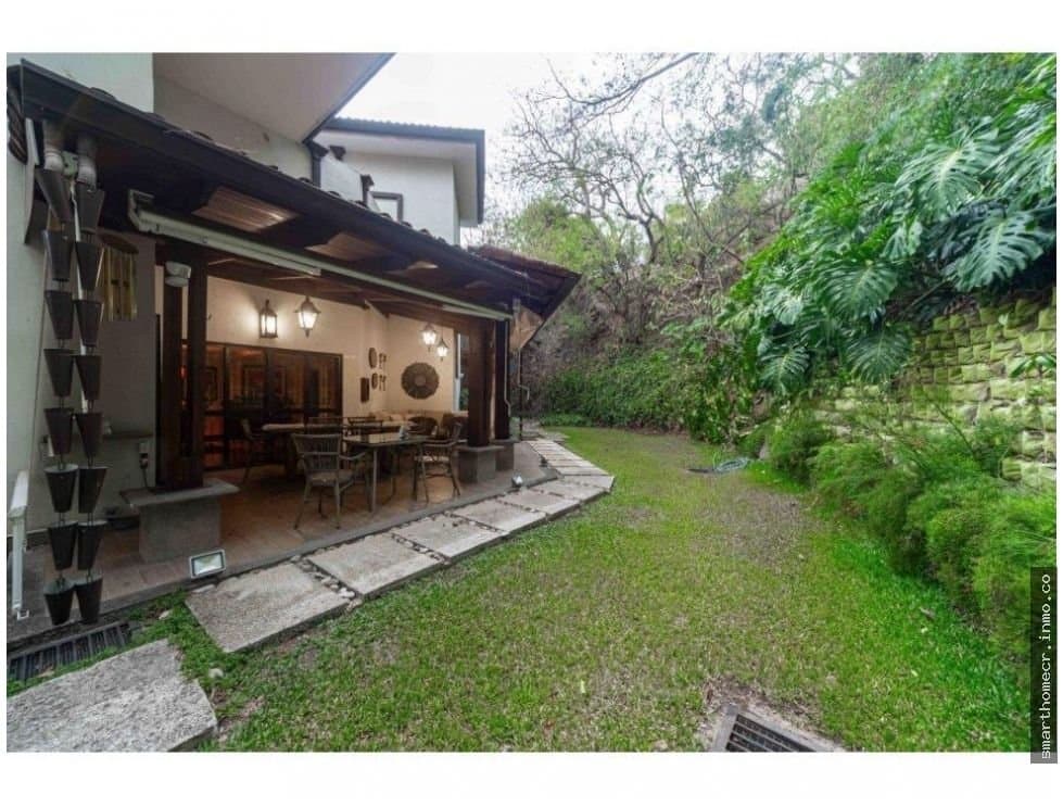 Venta de casa en villa real, santa ana