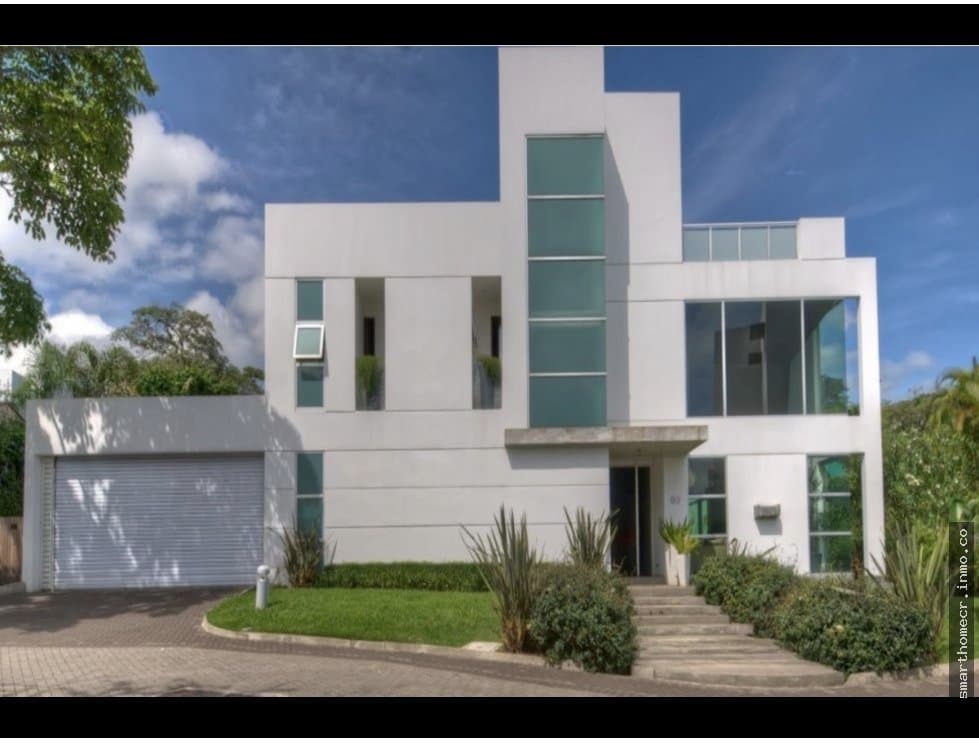 Venta/alquiler de casa en escazú, condominio da luz