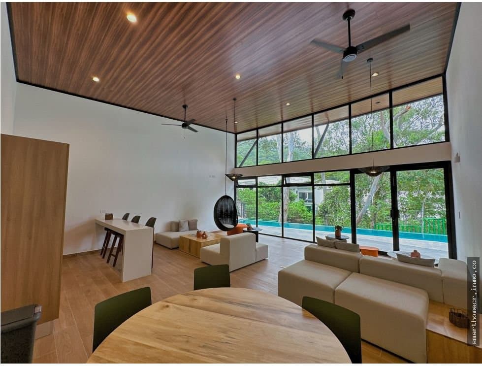 Alquiler de casa nueva en condominio - escazú