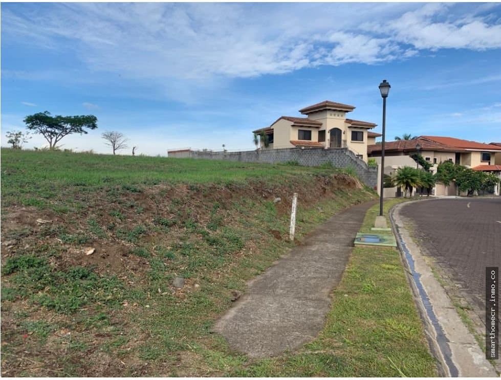 Se venden lotes en residencial manantiales, belen