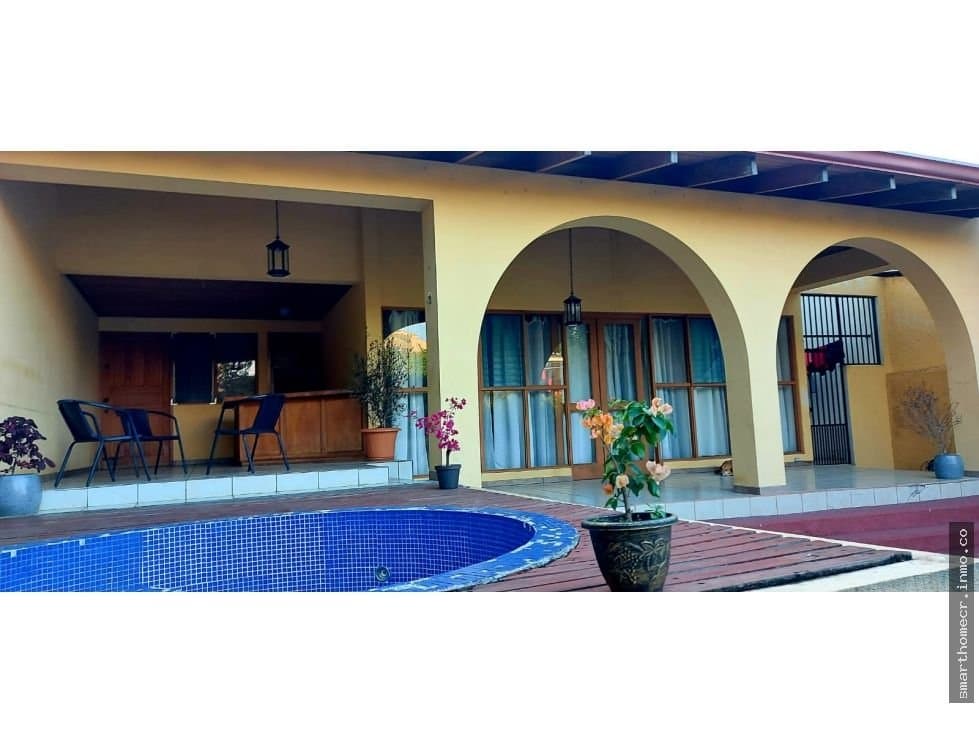 Se vende casa independiente en escazú