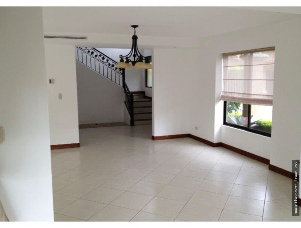 Alquiler de casa en hacienda del sol