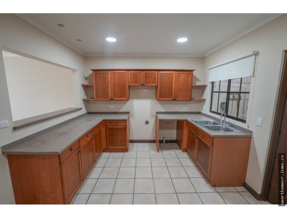 Alquiler de casa en condominio provenza, bello horizonte de escazú