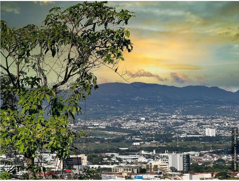 Venta de lote en residencial vistas de escazú