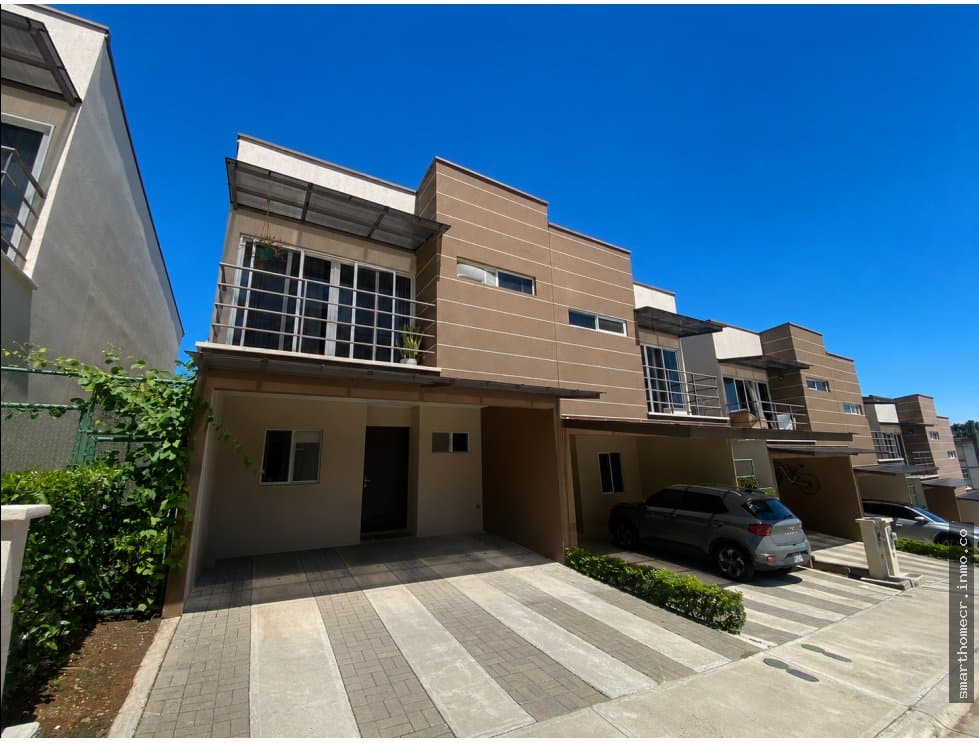 Alquiler / venta de casa en condominio caoba, ciudad colón