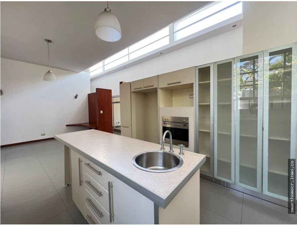 Se vende o se alquila casa en altos del horizonte