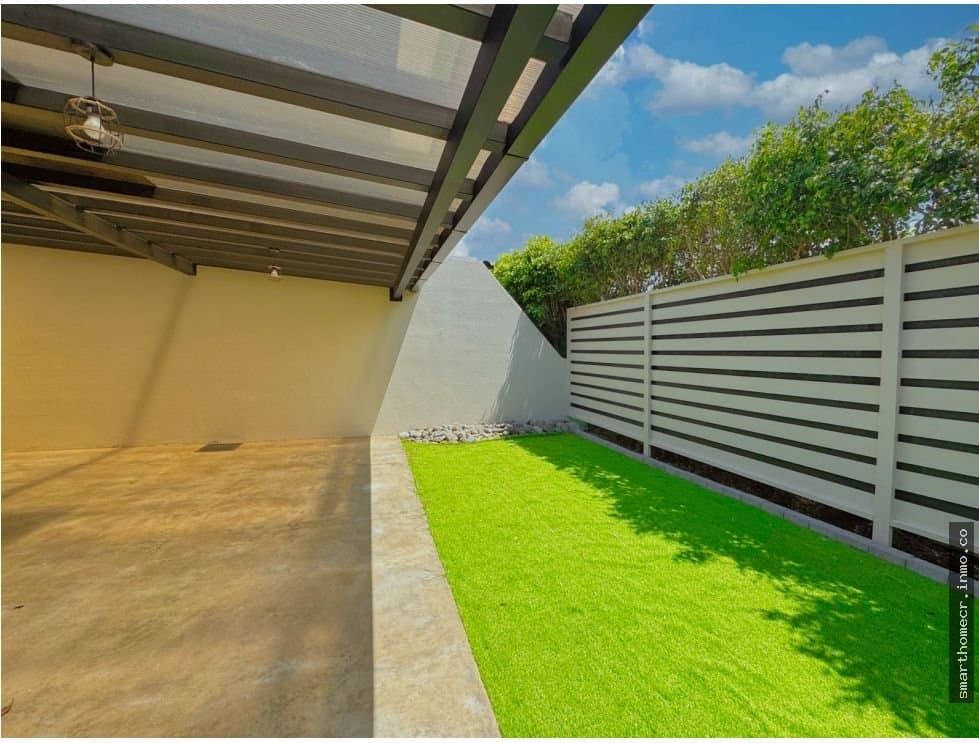 Venta/alquiler de casa en parques del sol