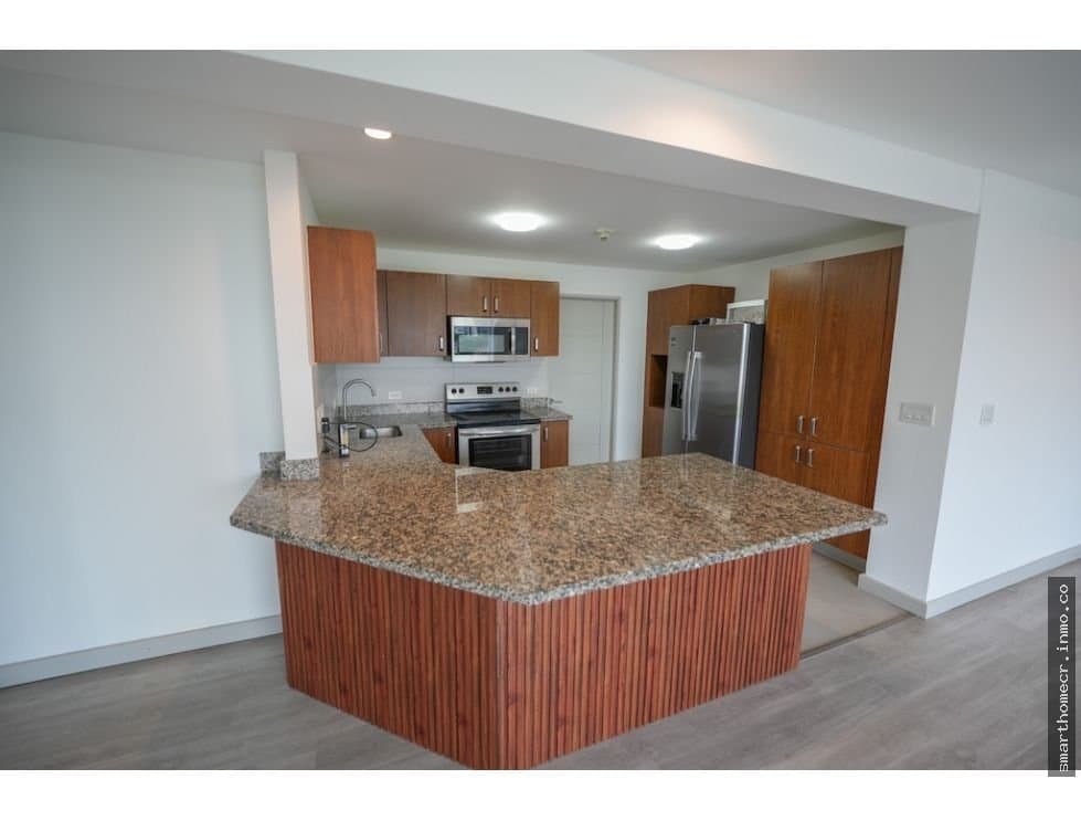 Alquiler de apartamento en condominio sabana real, la sabana
