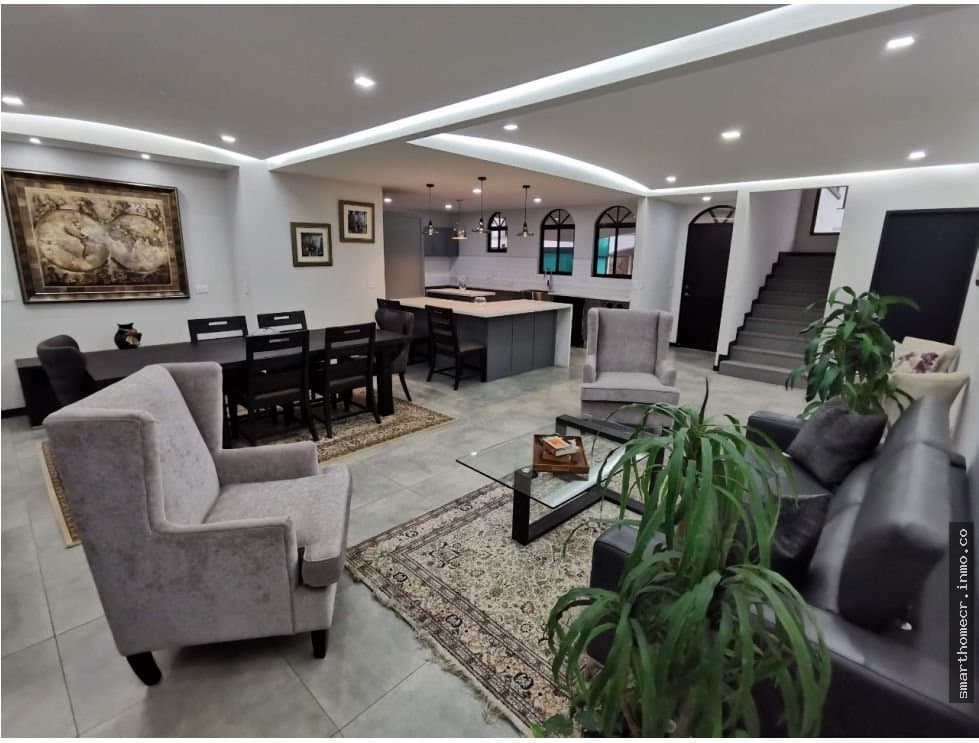 Se vende casa en condominio en santa ana