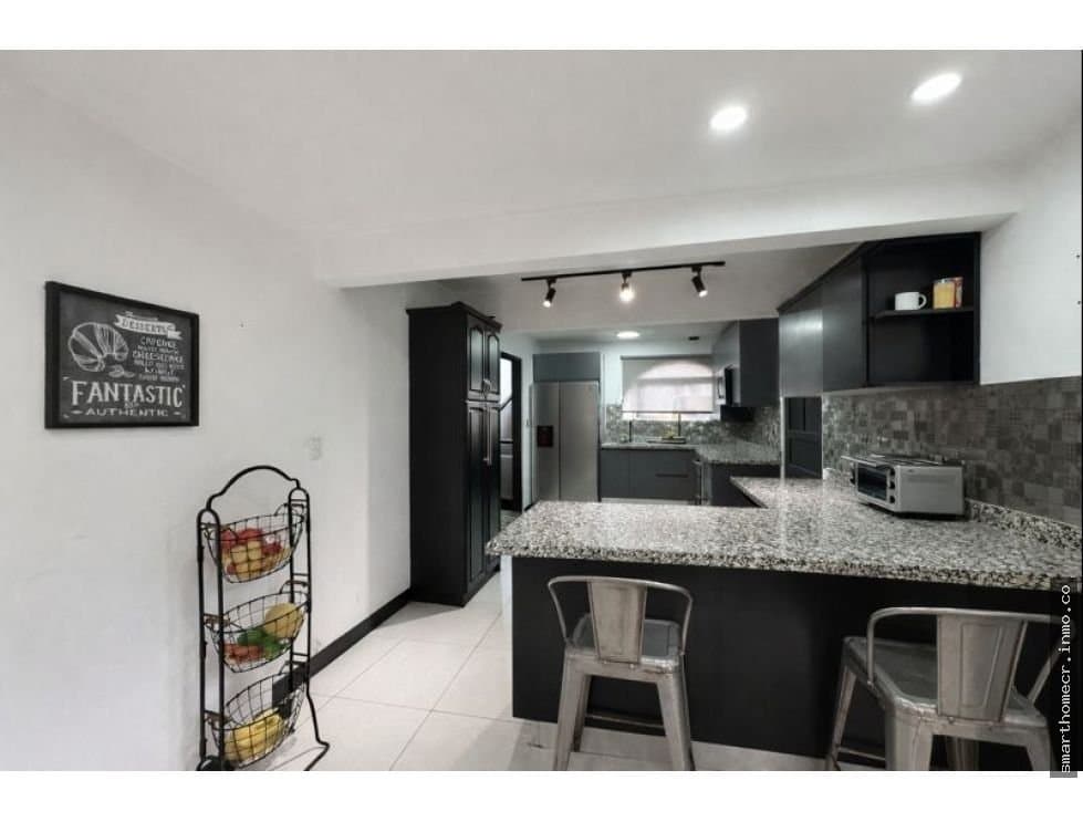 Venta de casa en condominio en guachipelín