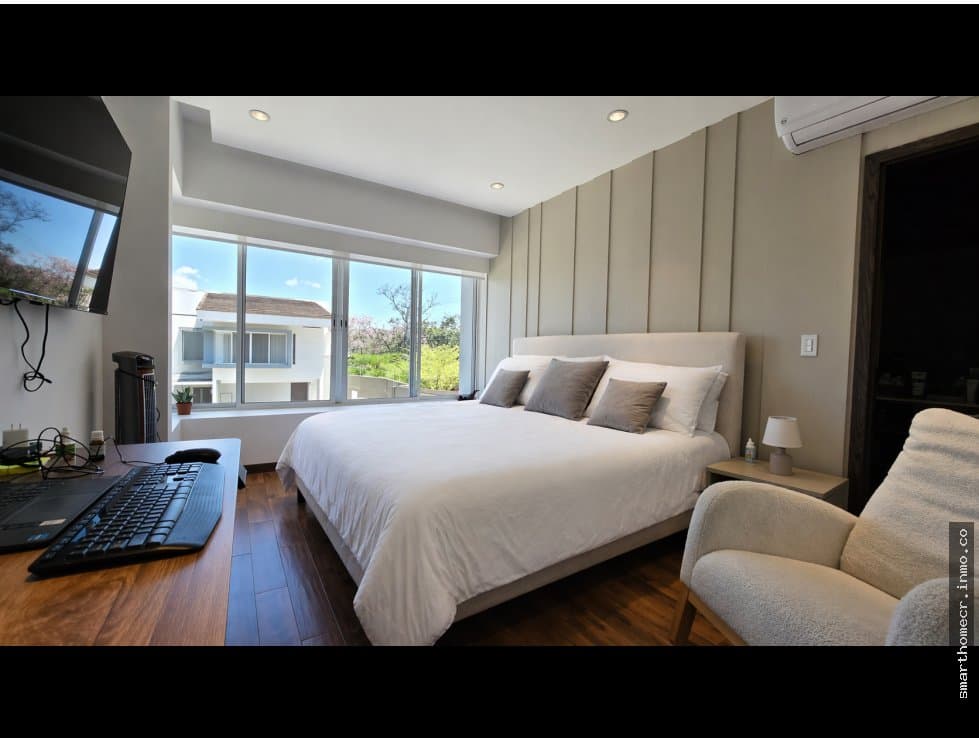 Venta de casa en vía horizonte, escazú