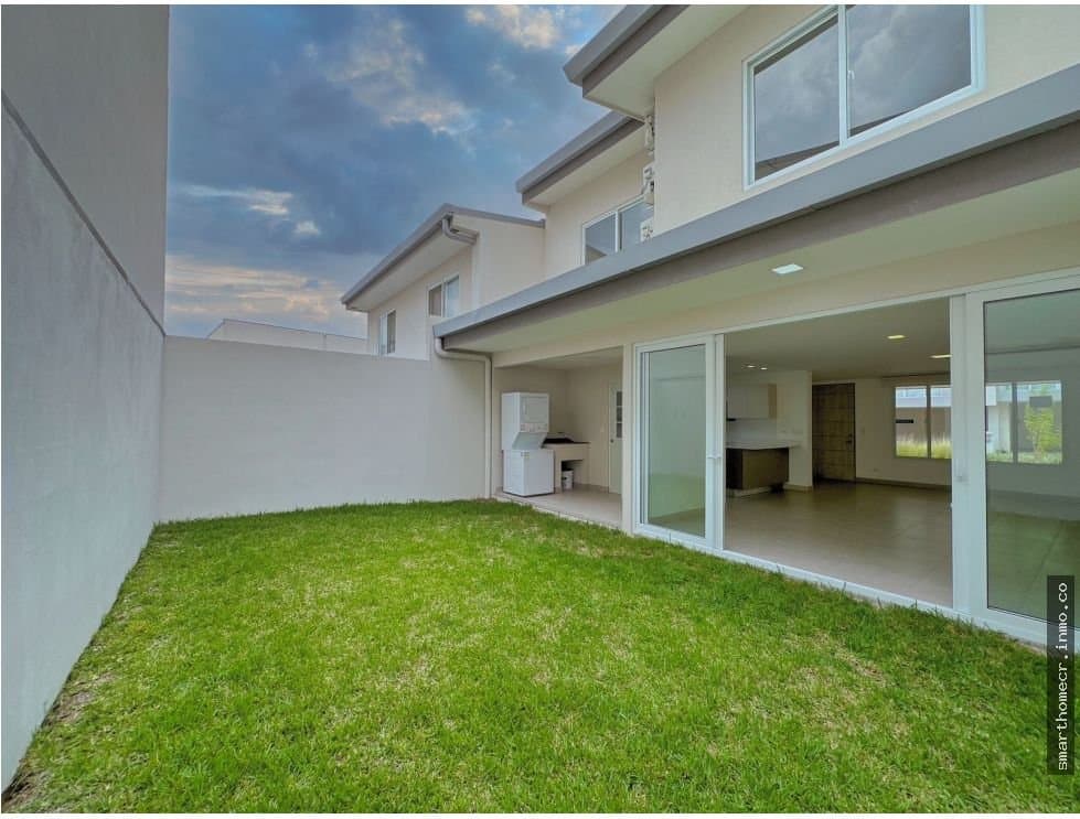 Alquiler de casa en condominio - escazú