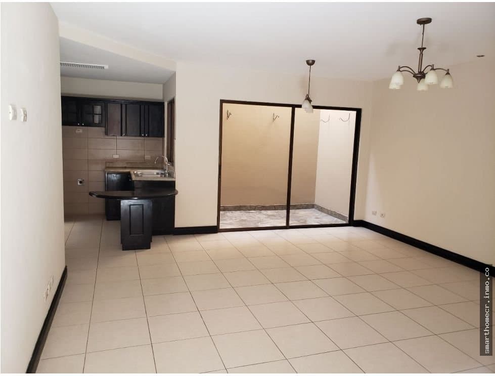 Se vende / se alquila casa condominio en guachipelin escazú