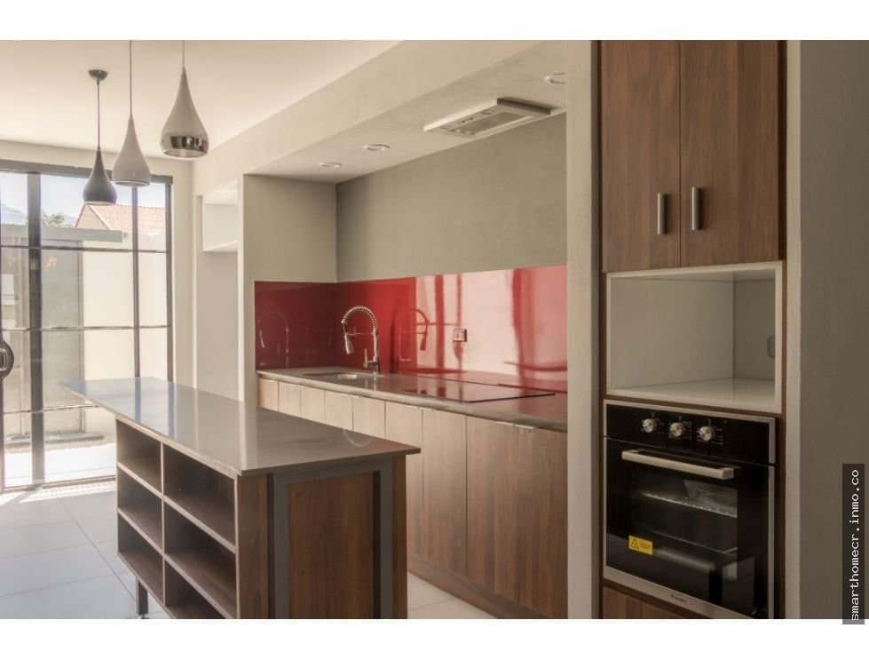Se alquila apartamento en pozos de santa ana