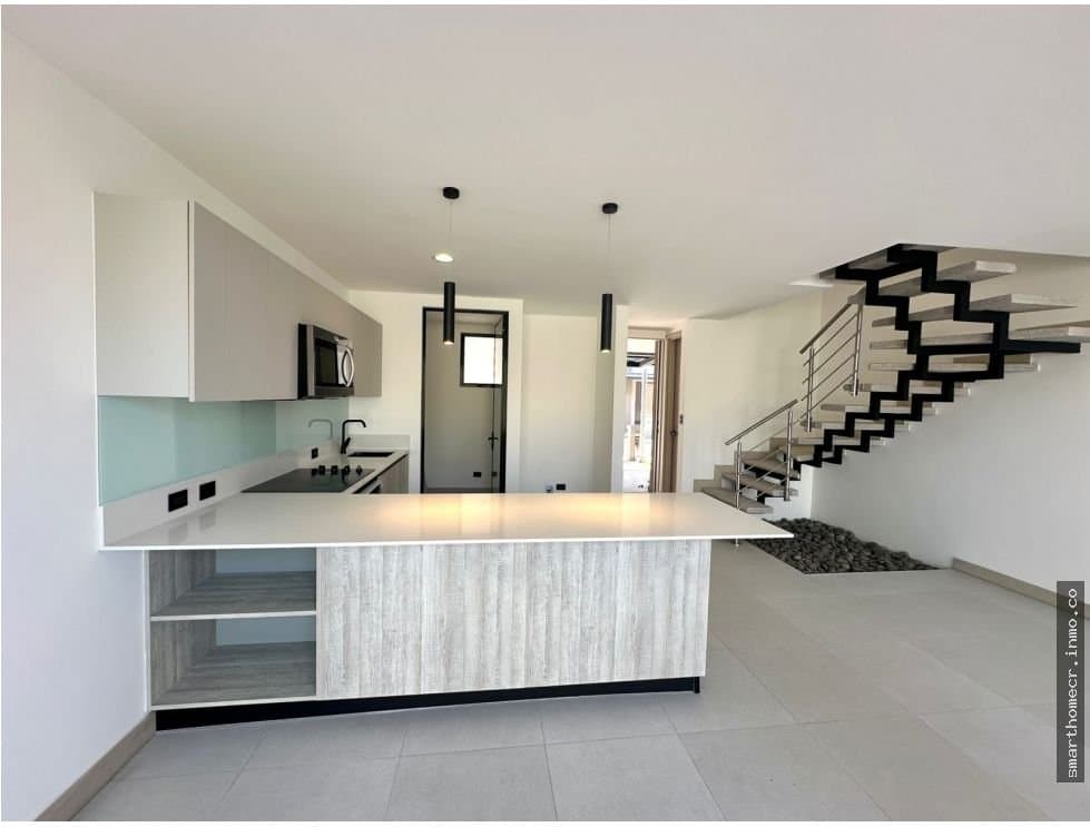 Alquiler de casa para estrenar en lindora