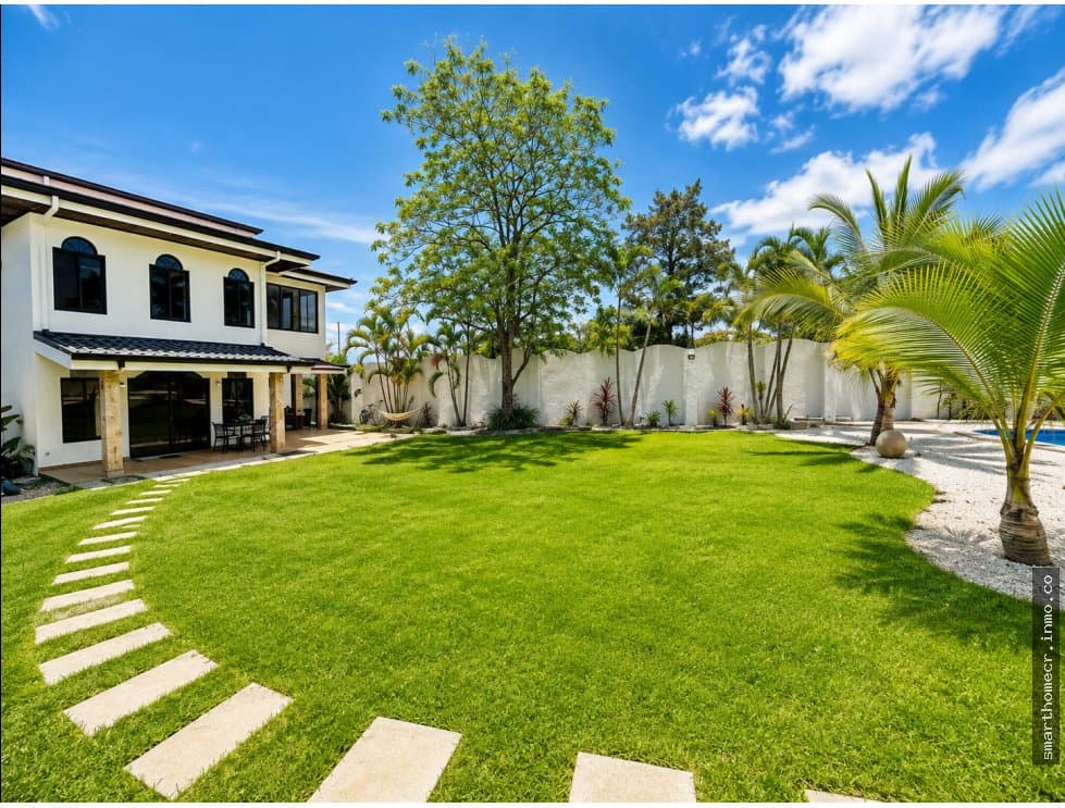Venta/alquiler casa en residencial la caraña, santa ana