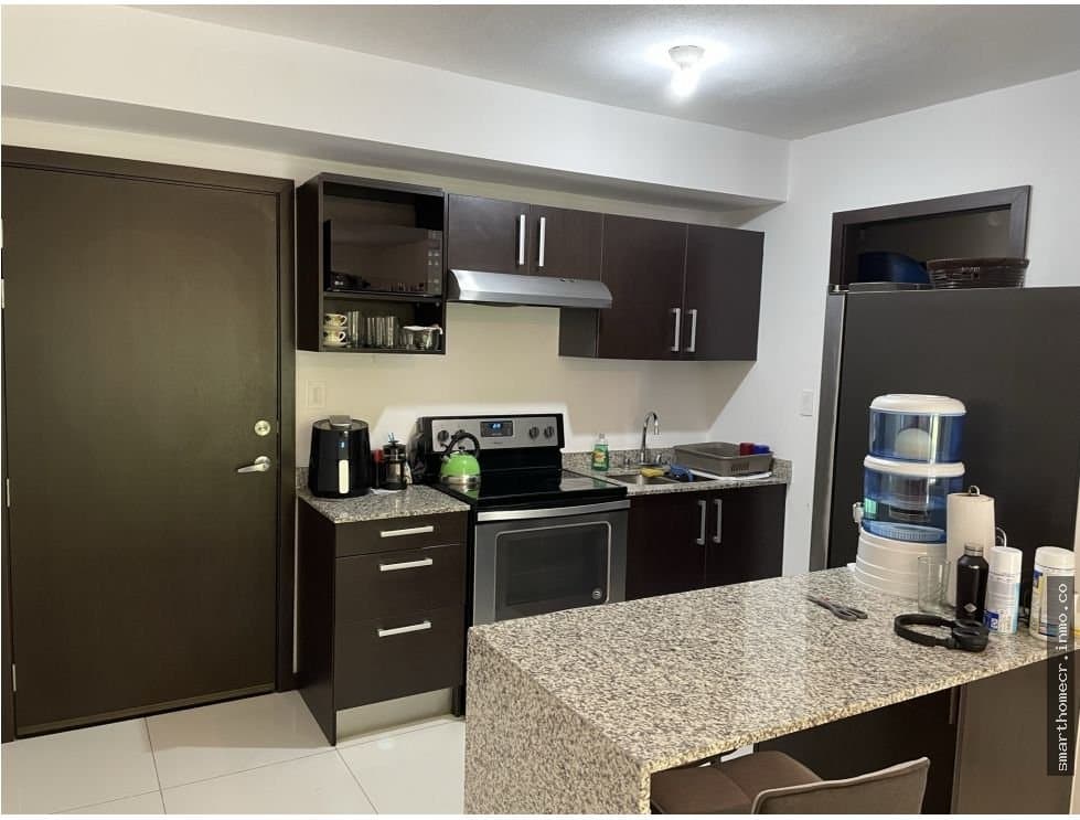 Se alquila apartamento en santa ana