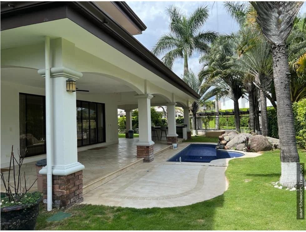 Se vende casa en hacienda del sol, santa ana