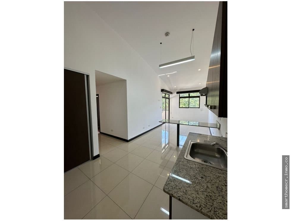 Se vende apartamento en santa ana centro