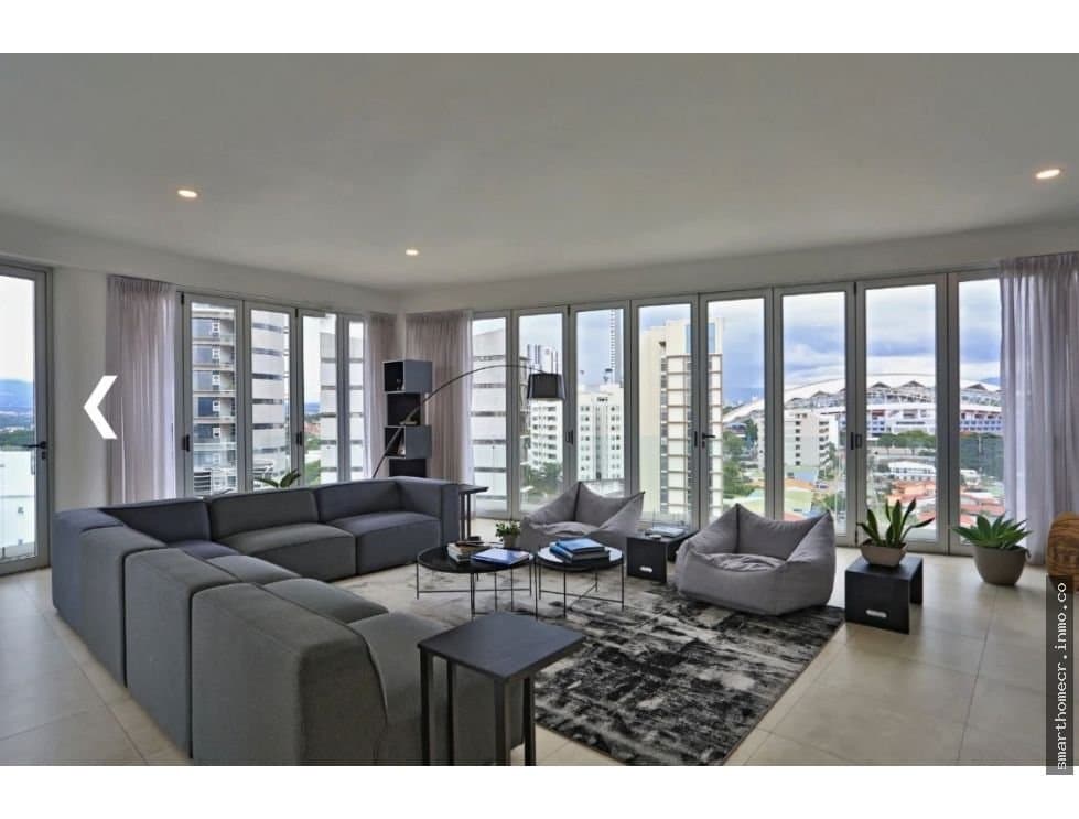 Venta penthouse con vistas panorámicas en vía 74