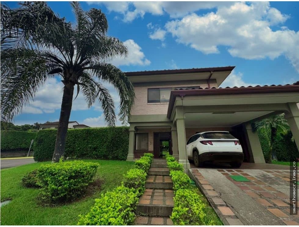 Alquiler de casa en condominio exclusivo - santa ana