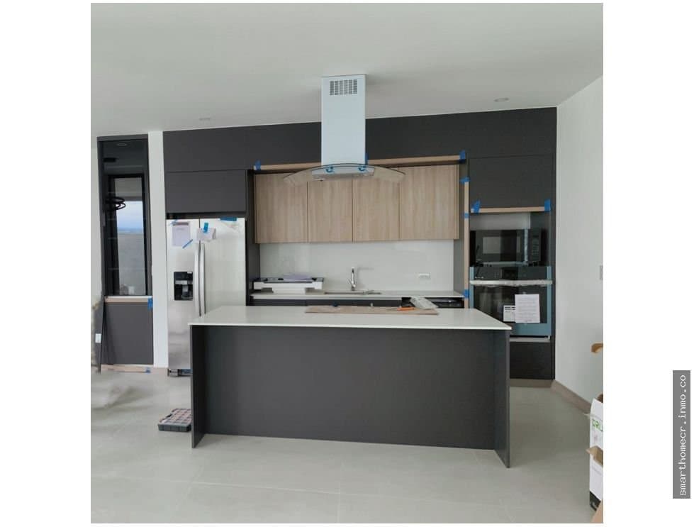 Alquiler de casa nueva en condominio - jaboncillos, escazú