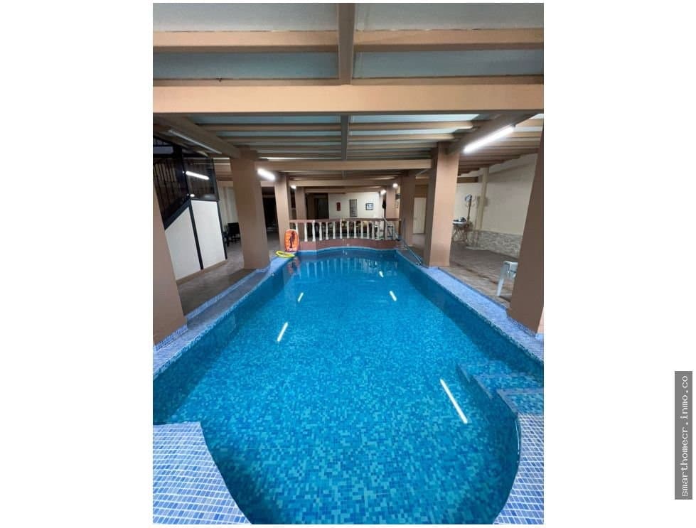 Casa independiente de lujo con piscina