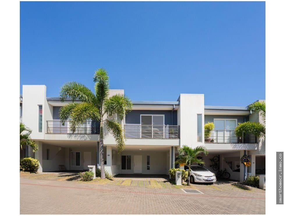 Alquiler/venta de casa en condominio lomas de santa ana