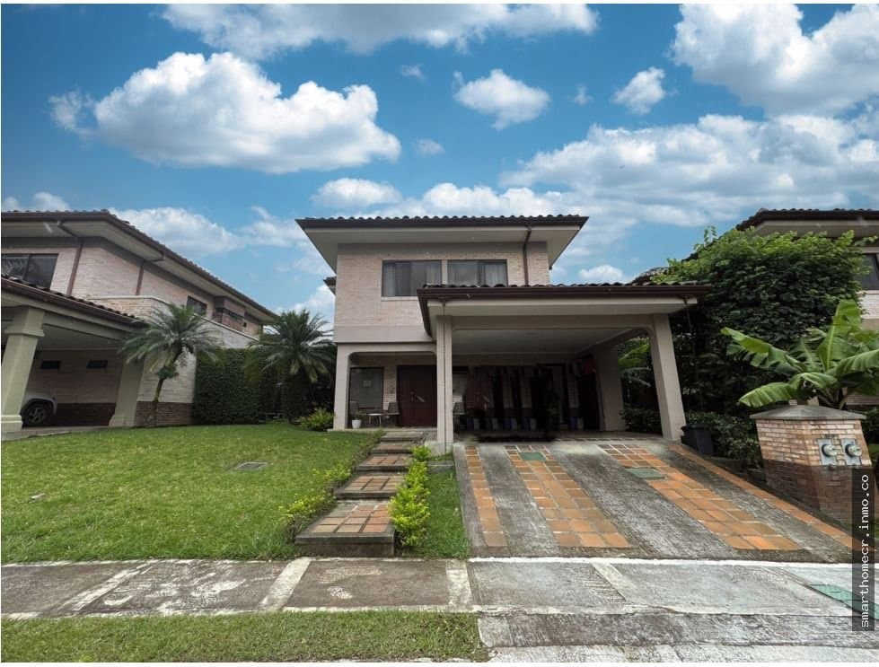 Alquiler de casa en condominio - santa ana