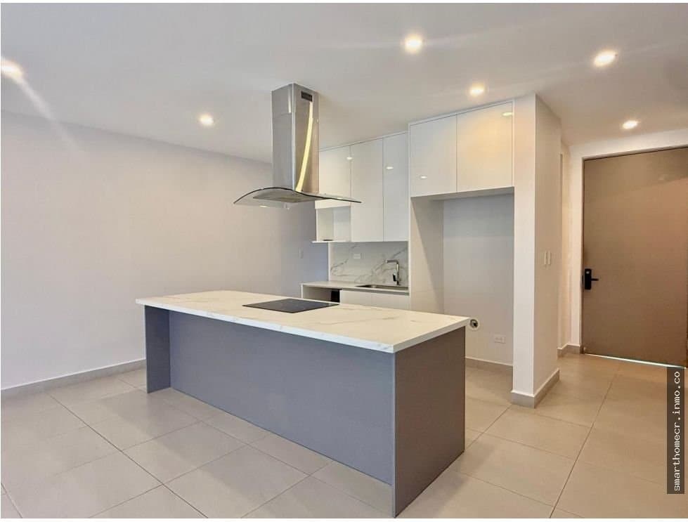 Venta de casa en lindora, santa ana