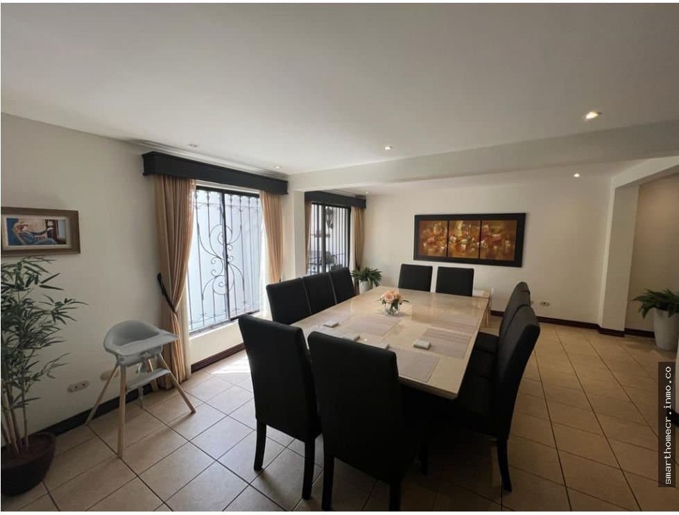 SE VENDE CASA EN CONDOMINIO ESCAZÚ- Trejos Montealegre