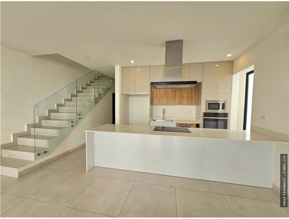 Se vende o se alquila casa en santa ana, pozos